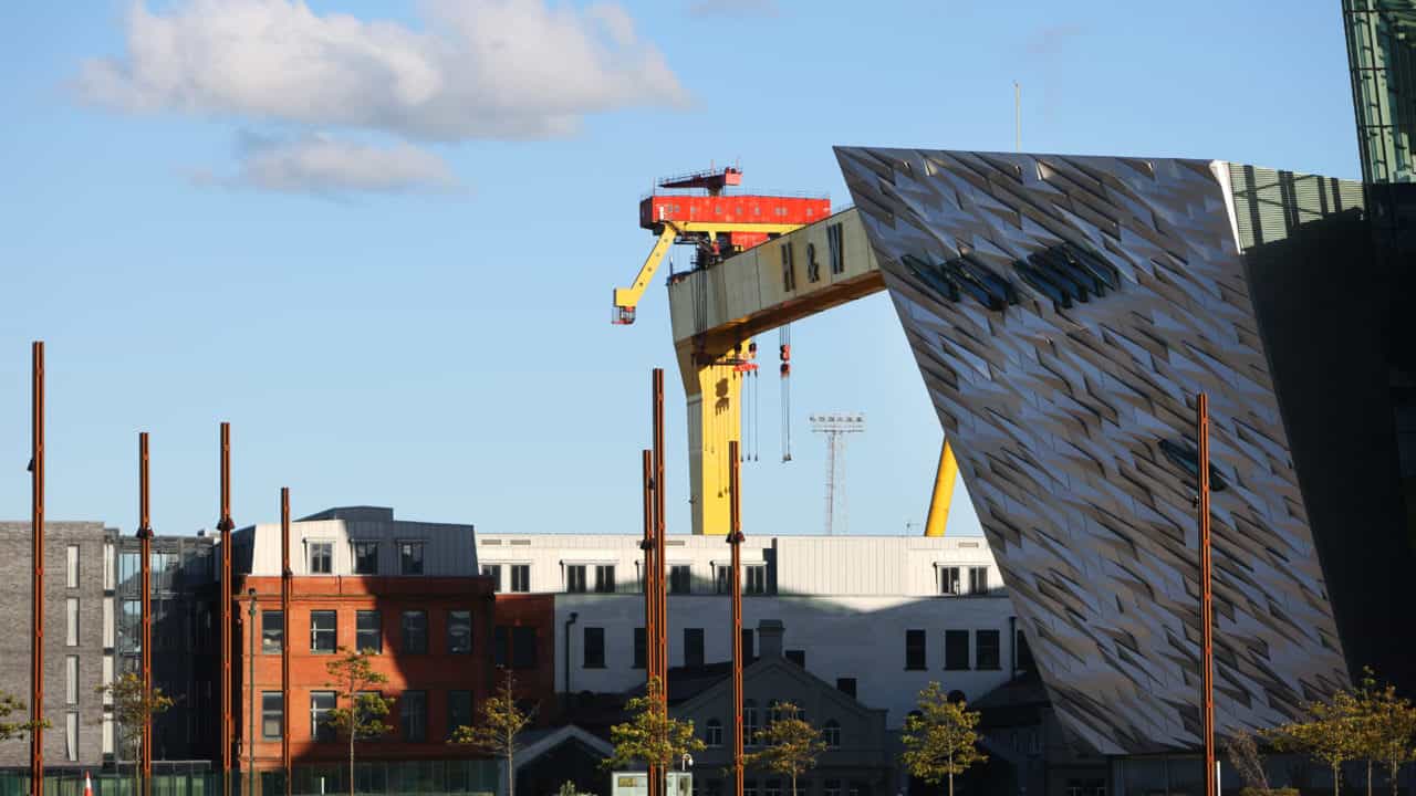 H&W Cranes